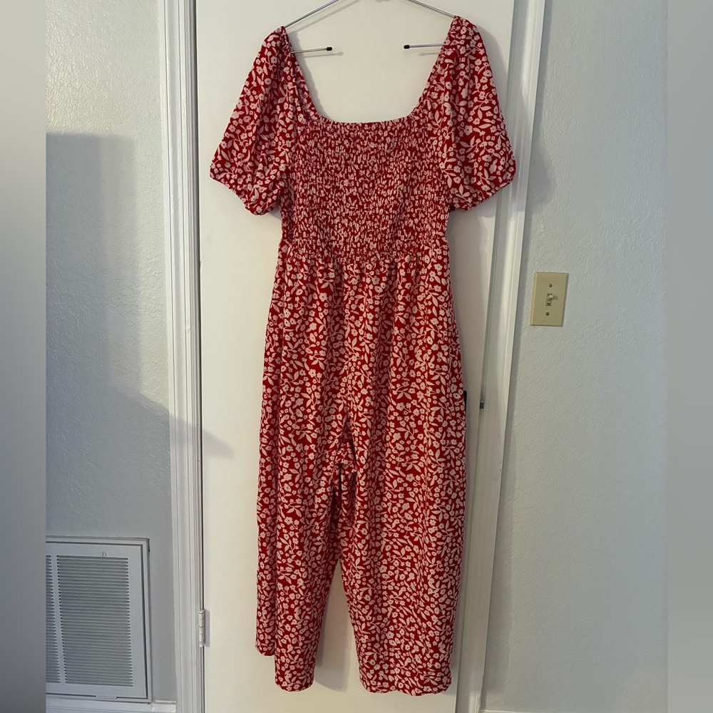 Women’s Size 3X (runs small - see measurements) Red Floral Smocked Jumpsuit
